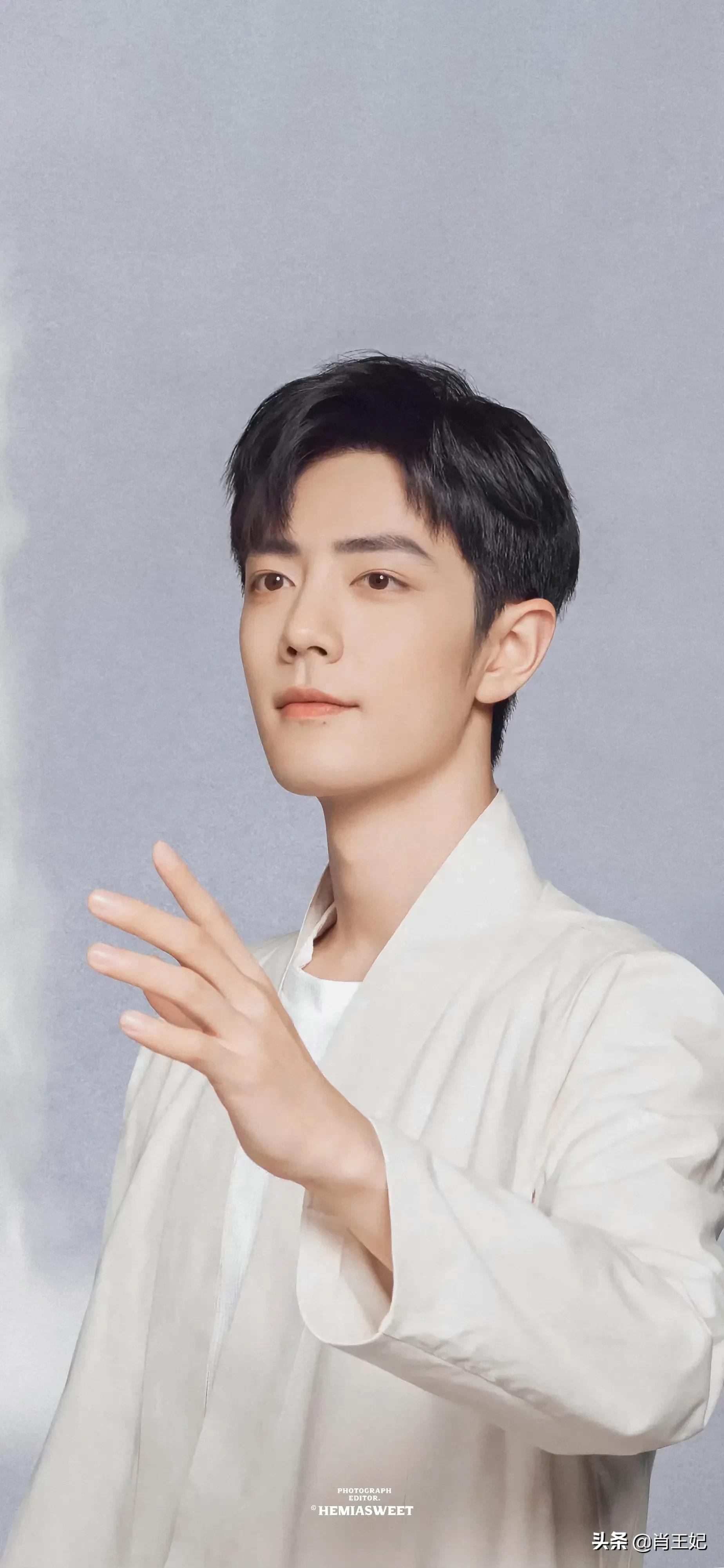 肖战他可真帅啊,帅到没边呀,这身材比例可太完美了