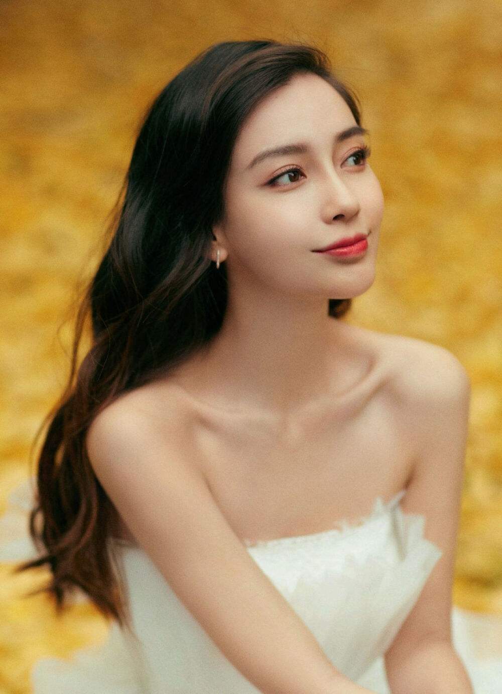 惊艳韩娱的5位中国女星，古力娜扎上榜，王祖贤在韩国火了几十年