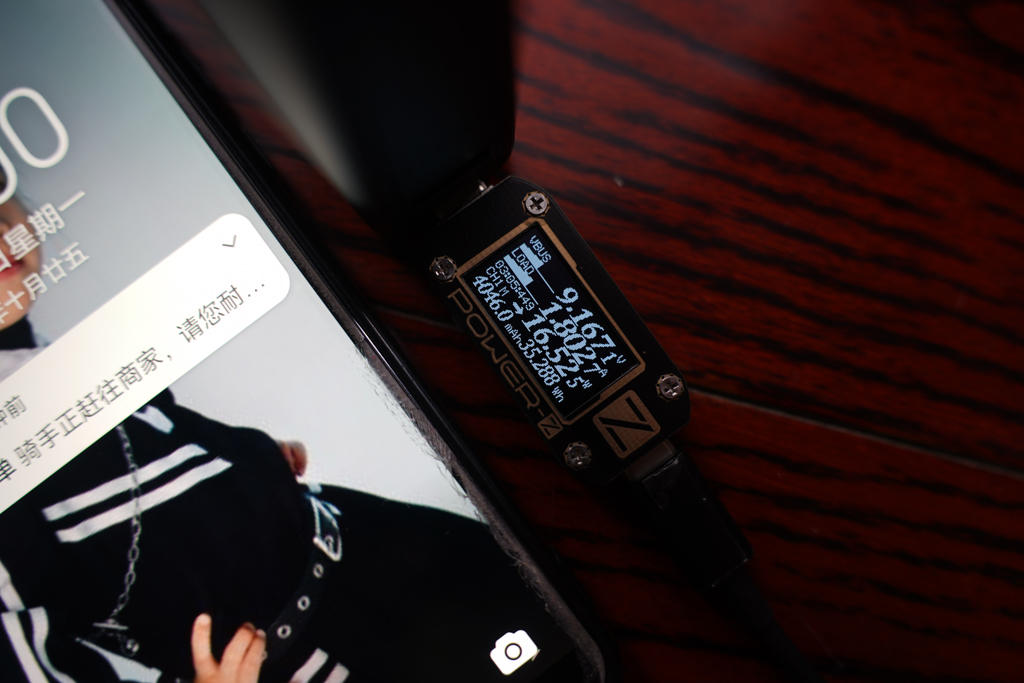 2小时充满？！Aohi 3万毫安时双向100W PD充电宝实测体验