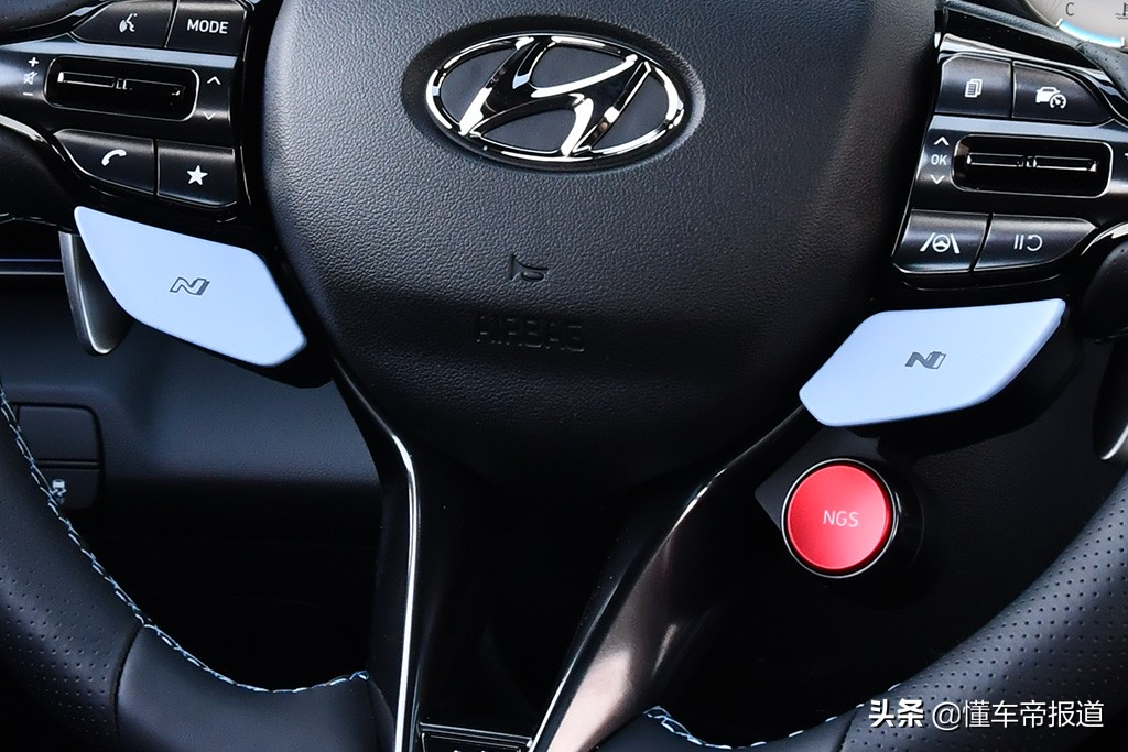 试驾｜激发最原始驾控欲望，用伊兰特N征服赛道是种什么体验？