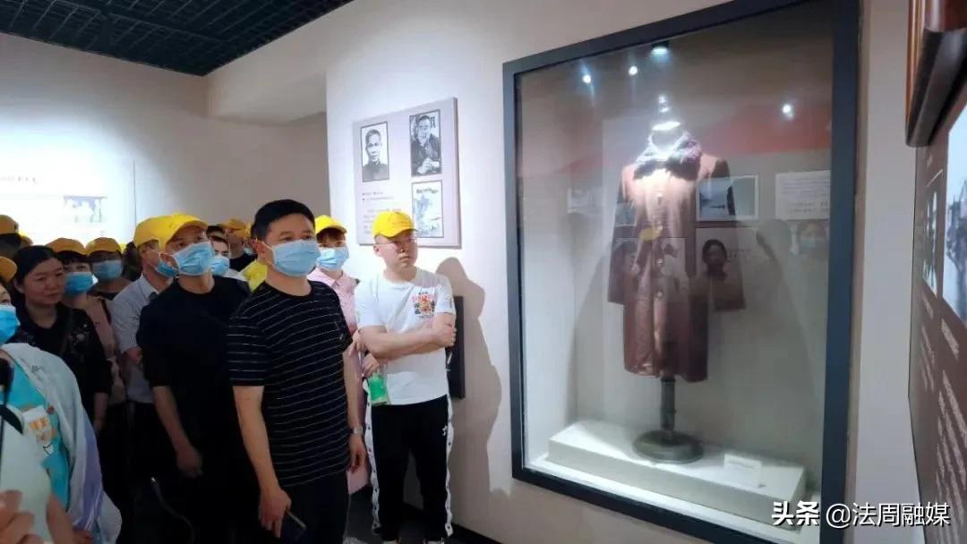 澧县人民医院赴翦伯赞故居开展红色教育现场研学活动