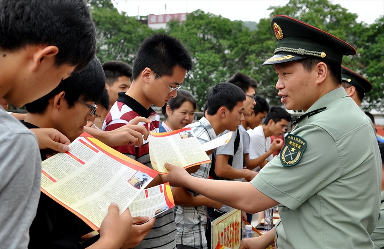 “退伍”和“退役”仅一字之差，却存在天壤之别，尤其是在待遇上