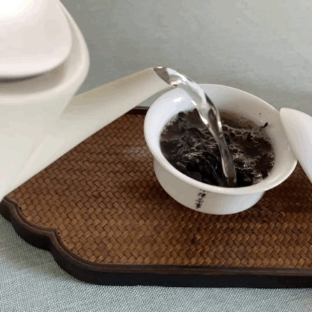 如何用盖碗泡出一杯好喝的白茶？3个步骤跟着走，简单又实用