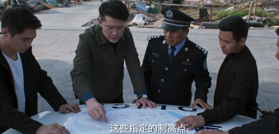对决：谁是内鬼？文队袁队刘局嫌疑很大，但有问题的应该是老周