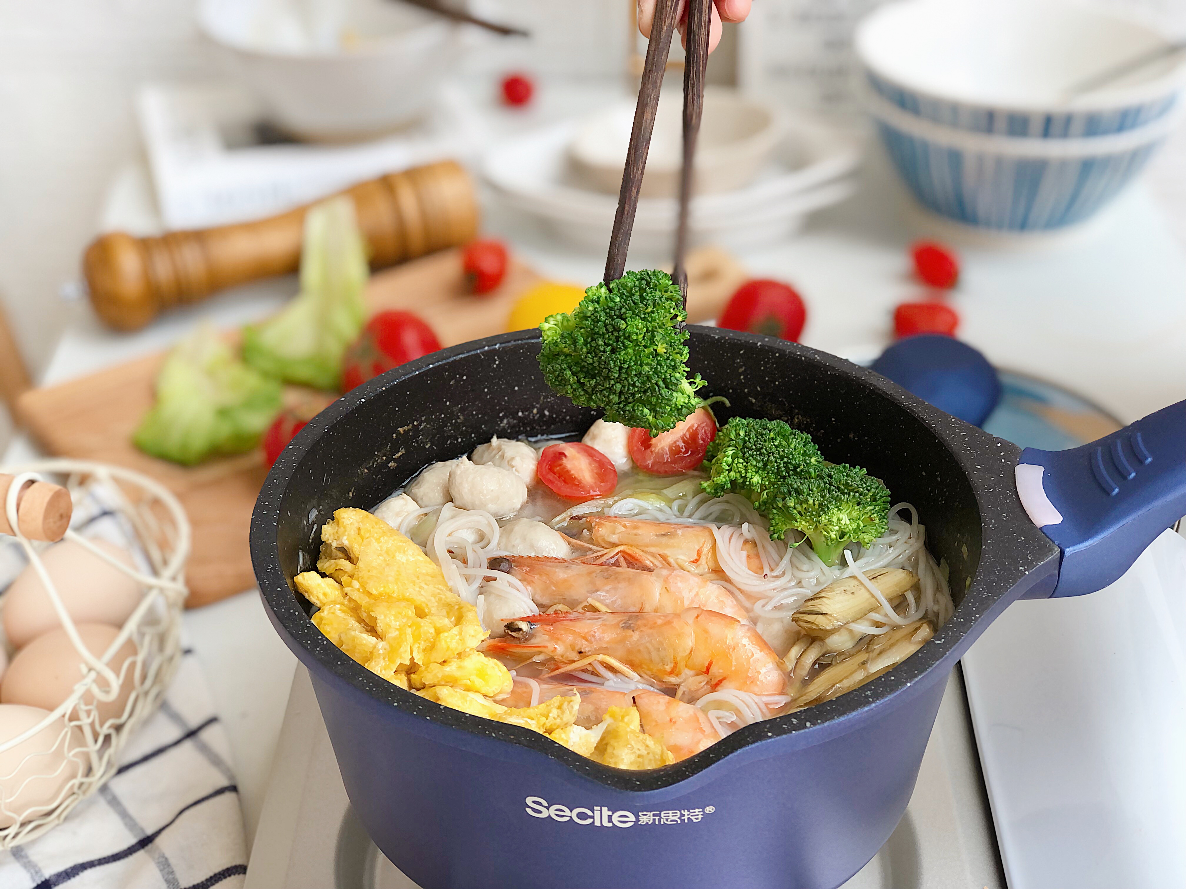 湖头米粉价格(福建闽南爱吃的海鲜米粉汤) - 价格百科