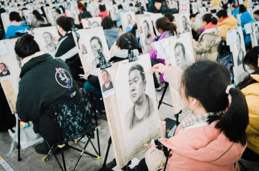 江苏美术联考成绩新鲜出炉，低分作品让人捧腹大笑，分数相差大