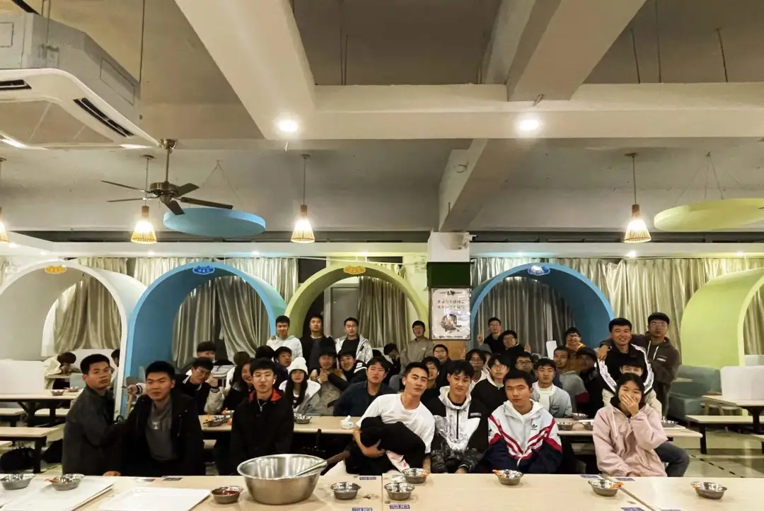 温暖冬至 | 人工智能学院2021级电信类3班开展“暖心冬至”主题活动