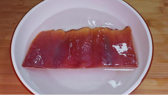 发鱿鱼是什么呢（两个方法教你制作干鱿鱼）