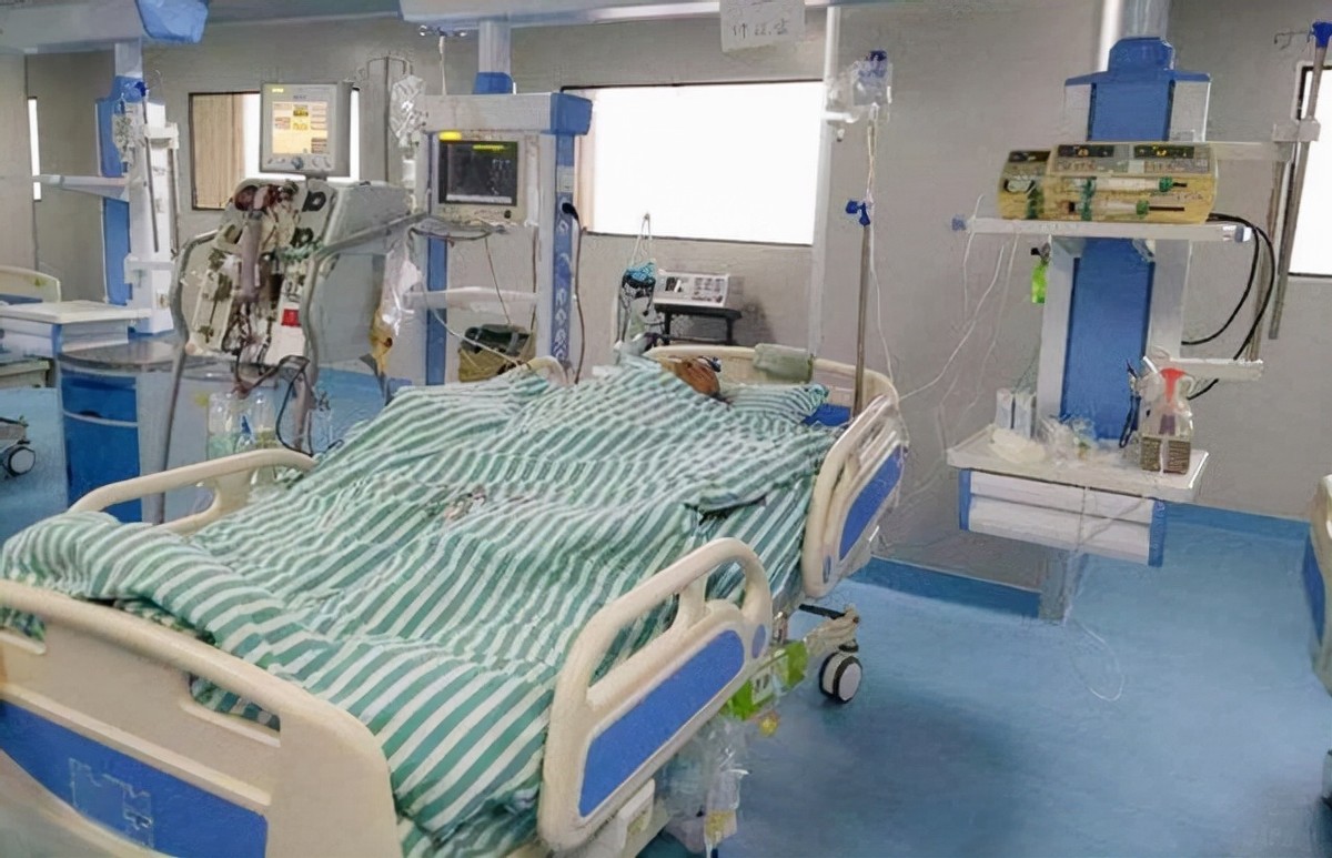 湖南高三女学霸戴宇菁：高考前夕白血病离世，遗嘱让师生泪目