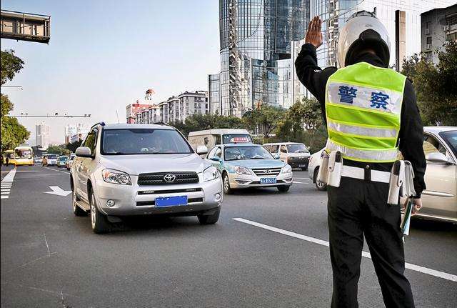 2022持有C1驾照车主注意！驾照迎“4项”新变化，考驾照也有新规