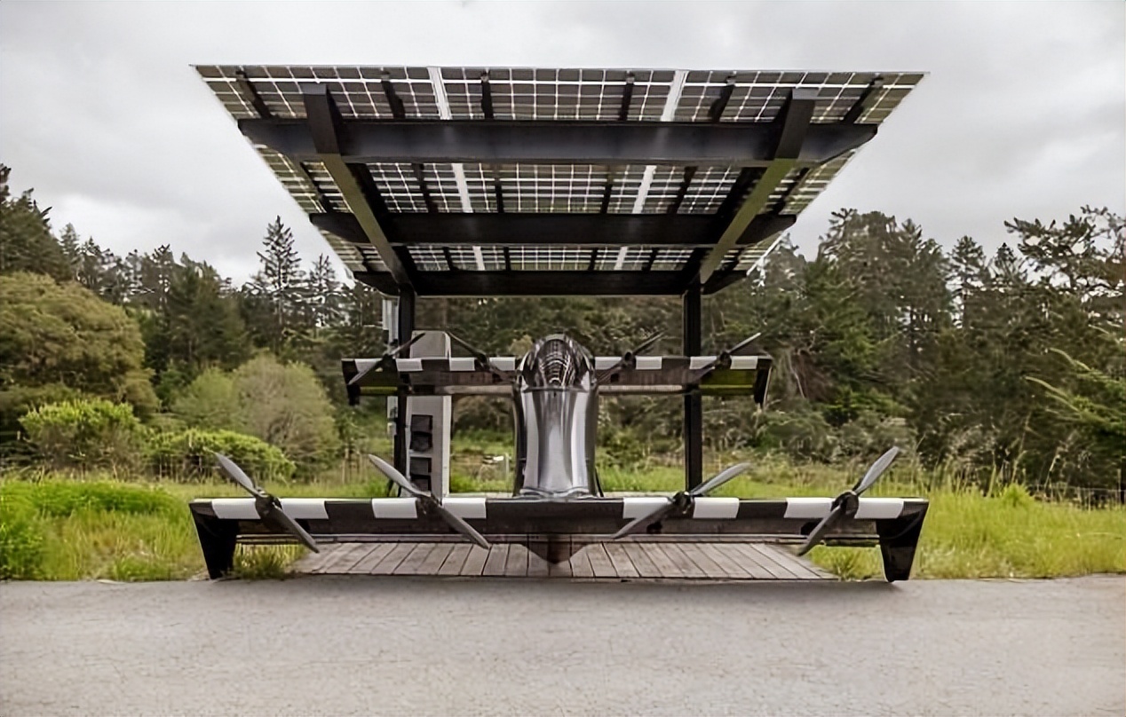 全球首款个人飞行电动汽车亮相！网友看了直呼“真香”