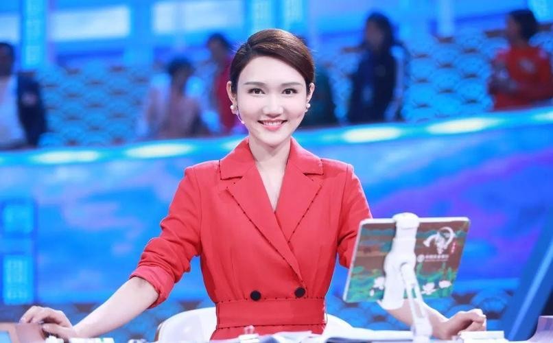 春晚十大美女主持，有的成为冻龄女神，有的结局让人唏嘘