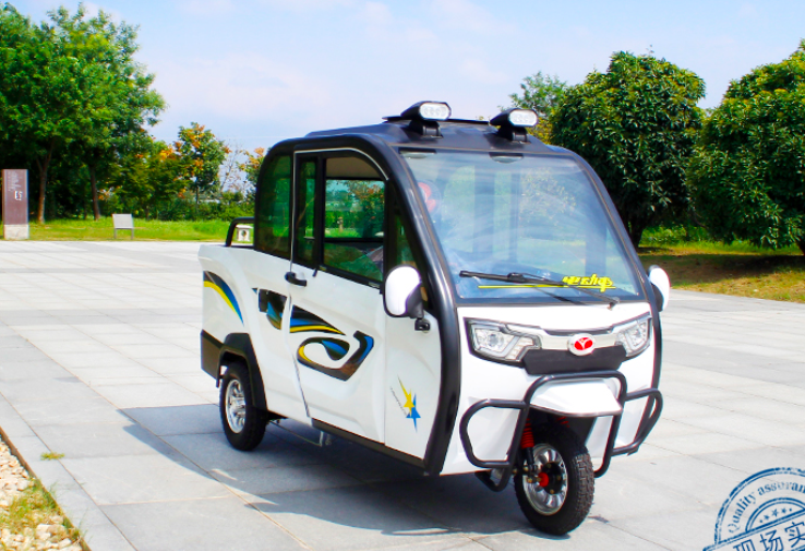 2款封闭电动三轮车,空间大舒适性好,5000元起,适合接娃,代步