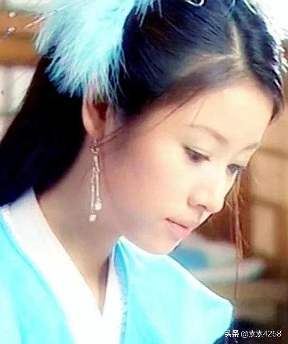 年轻时的林心如，灵气逼人，像画里走出来一样