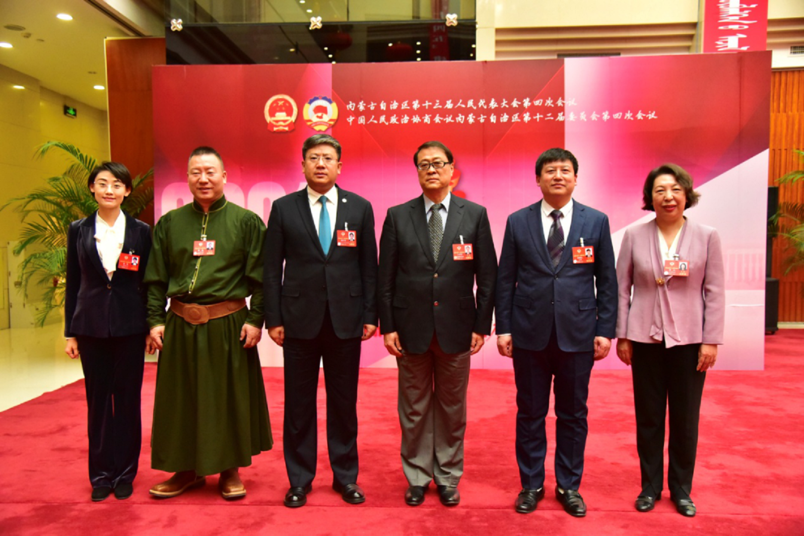 内蒙古呼市又出“大黑马”：80后A股“美女总裁”，市值156.88亿