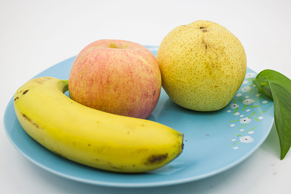 有人说煮熟后的苹果没营养，是真的吗？一天之中什么时间吃最好？