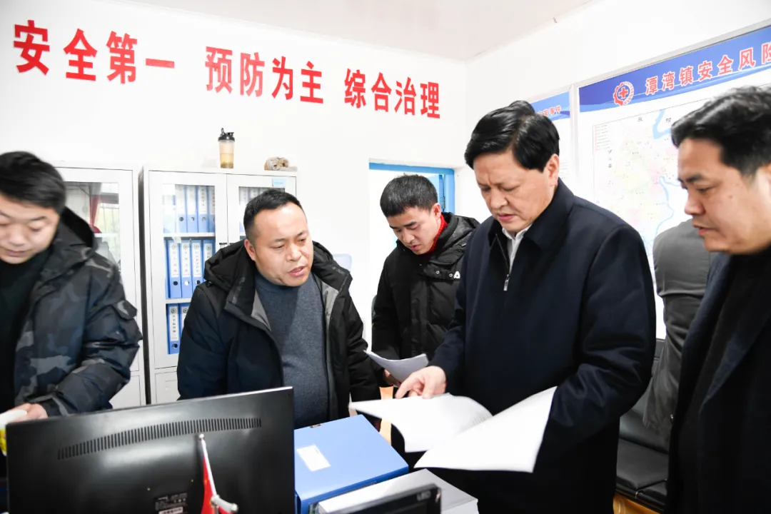 李萬千在辰溪督導安全生產工作時指出 樹牢安全生產重于泰山責任意識 在堅持問題導向中壓緊壓實責任