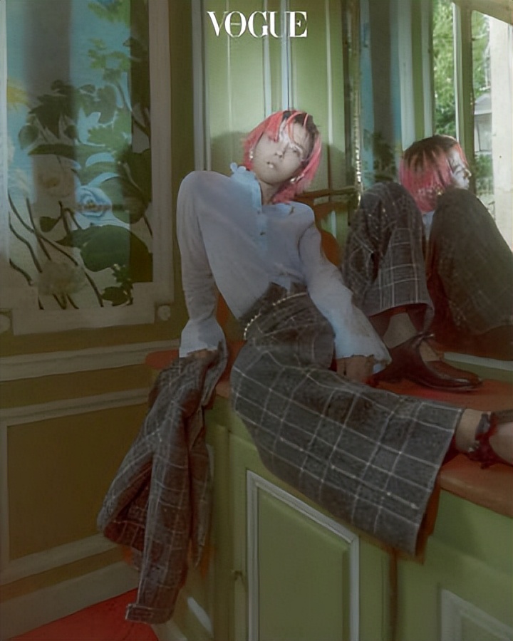 权志龙 x VOGUE 7月刊封面