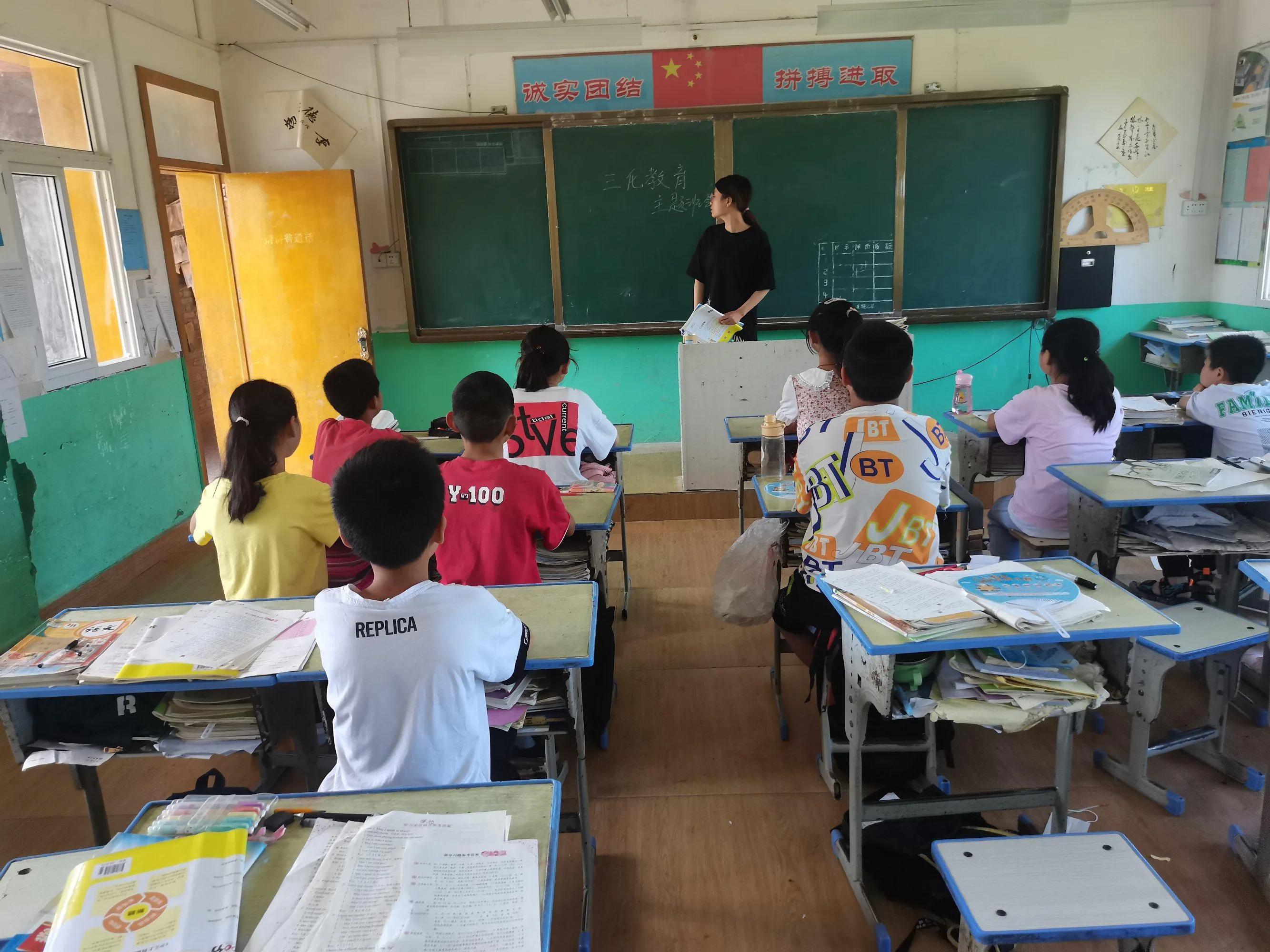 九重镇渠首朝阳小学“三化教育”诗词雅韵润校园(图5)