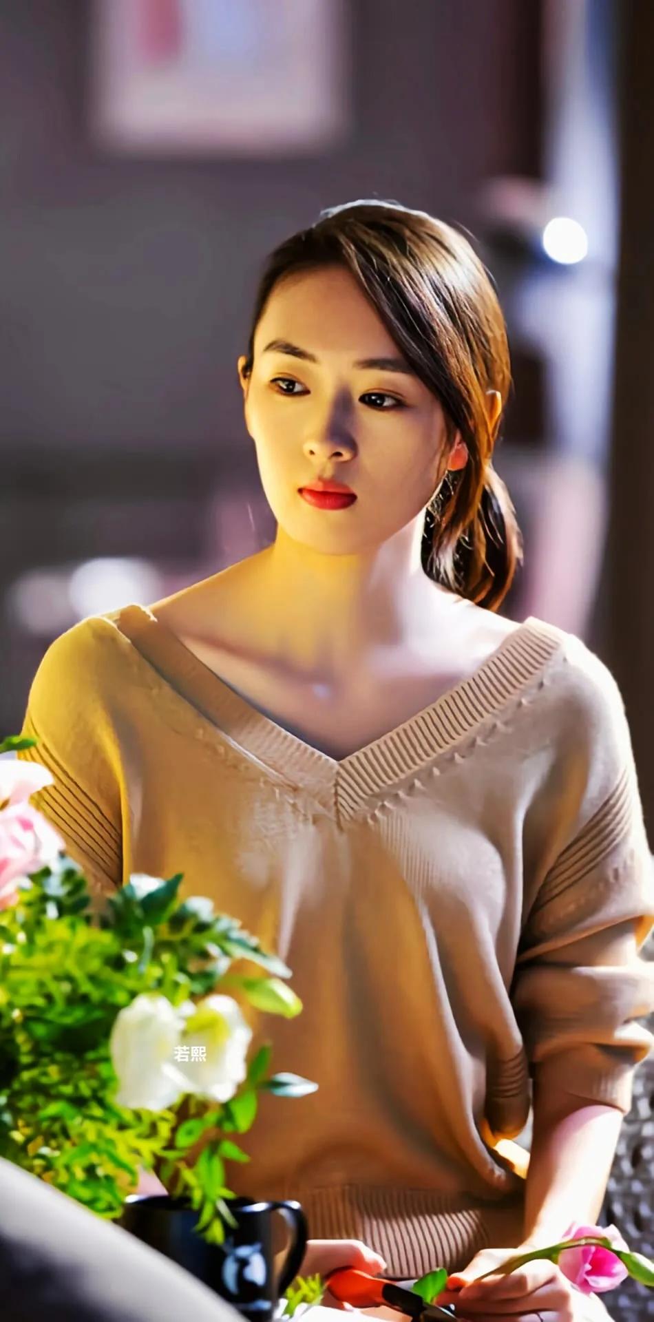 央视节目主持人张蕾1