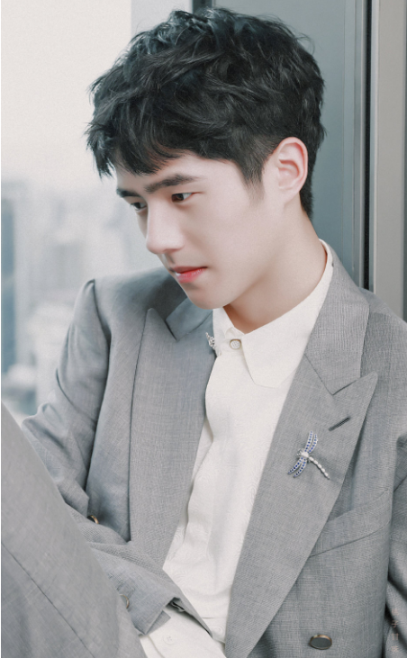 为赈灾低调捐款一百万，走红后回学校沉淀演技，未来可期刘昊然