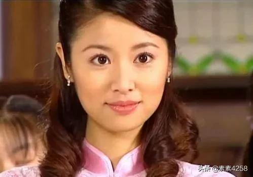 年轻时的林心如，灵气逼人，像画里走出来一样