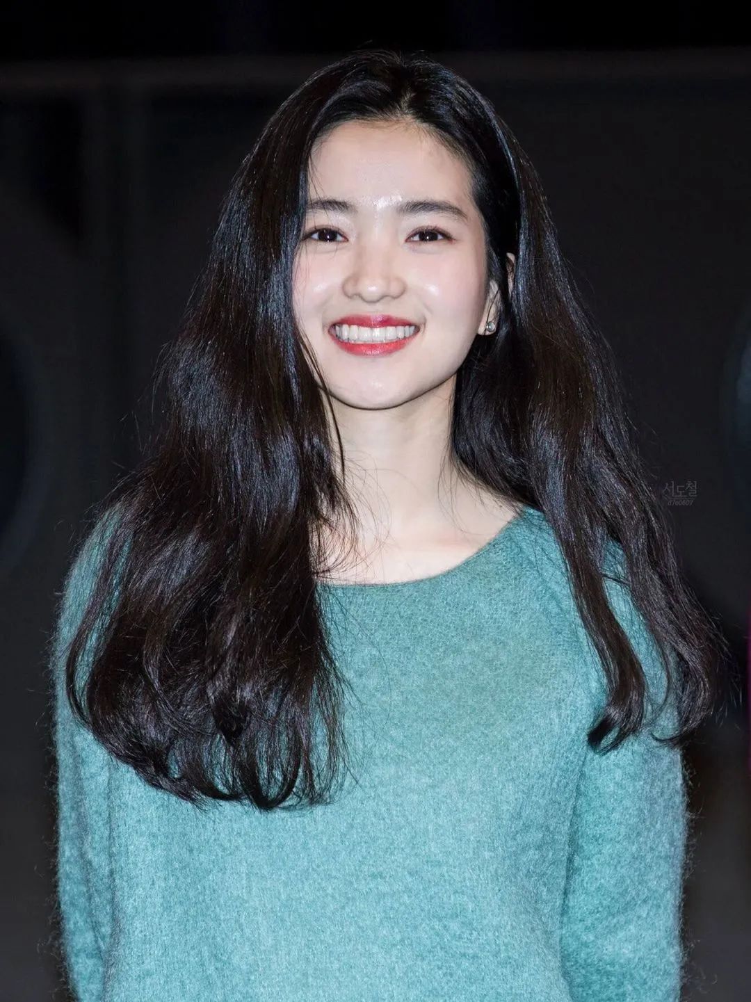 看完《安娜》才知道，不会被讨厌的脸长这样