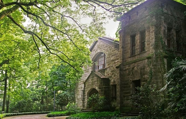 双一流大学预算经费公布！北航反超哈工大，浙大有些出乎意料