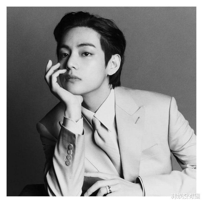 与jennie恋爱说后防弹少年团金泰亨首次晒照理由是