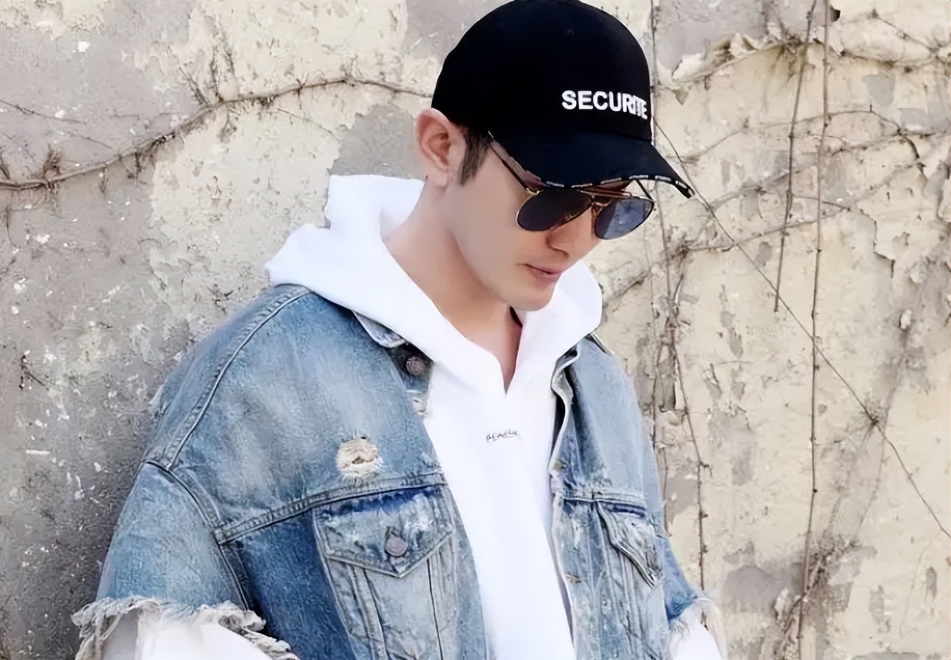 离婚2个月,再看黄晓明和杨颖的境遇,夫妻差距一目了然