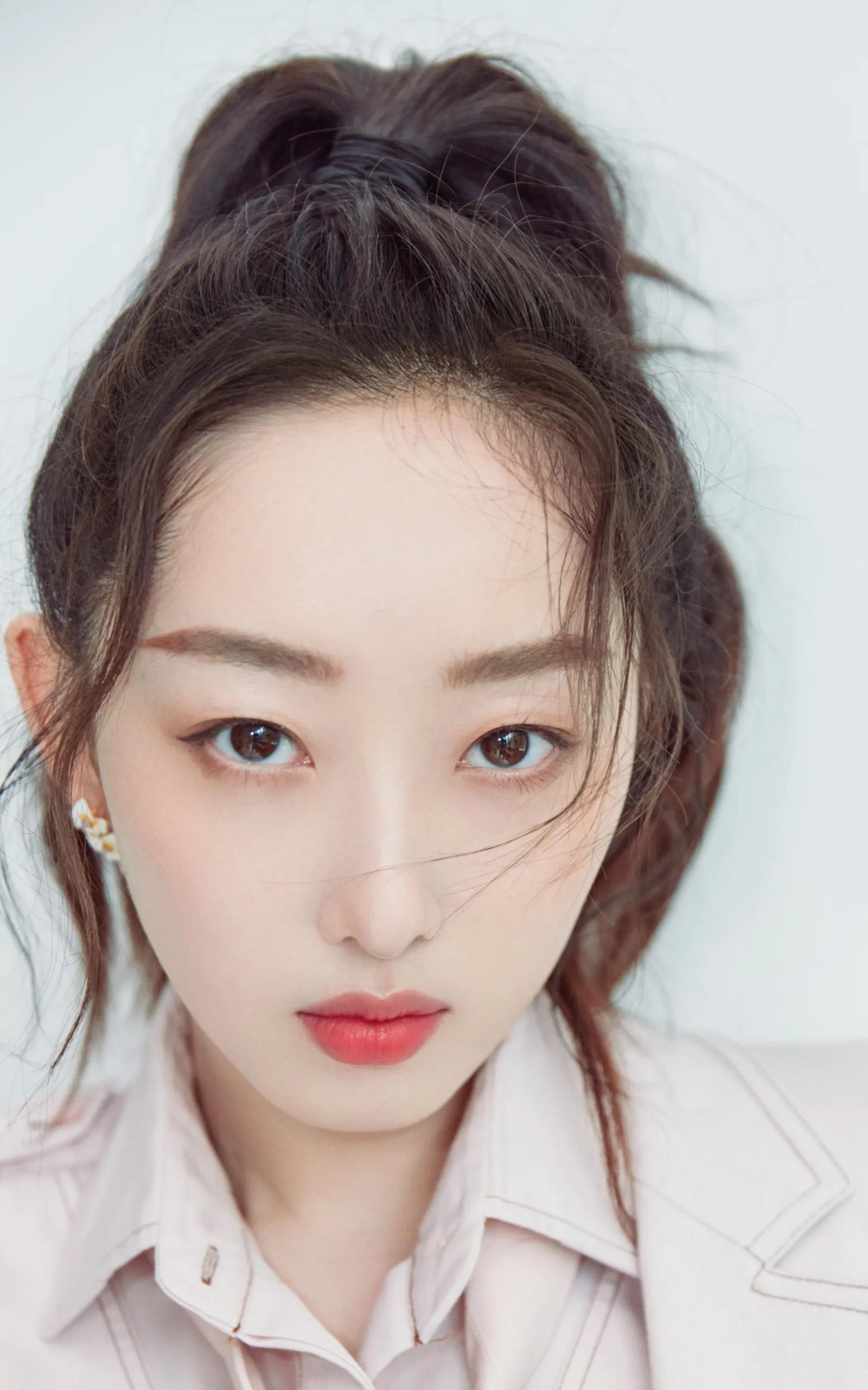 国内最顶尖的18位女星，你认为哪位是当之无愧的流量一姐？