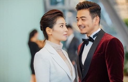 杨烁：从红极一时到被万人嘲讽，成也“小包总”，败也“小包总”