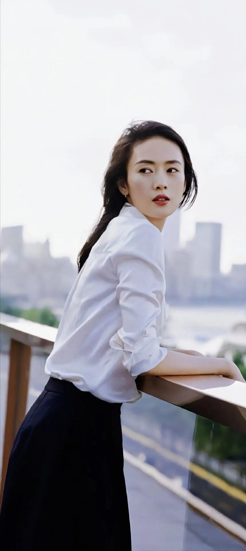 央视节目主持人张蕾1