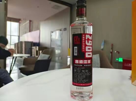 喝酒必须要知道的禁忌(上了年纪，喝酒很正常，但这2件事千万别做)