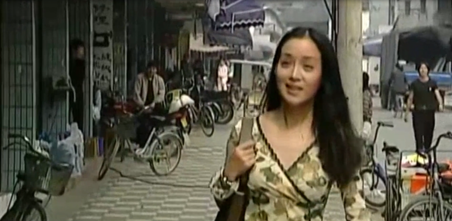 人性与欲望交织的伦理片，丈夫抛弃糟糠之妻，结局让他后悔万分