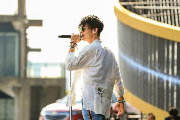 F4吴建豪：娶百亿千金被嘲“凤凰男”，离婚后凭实力再度翻红