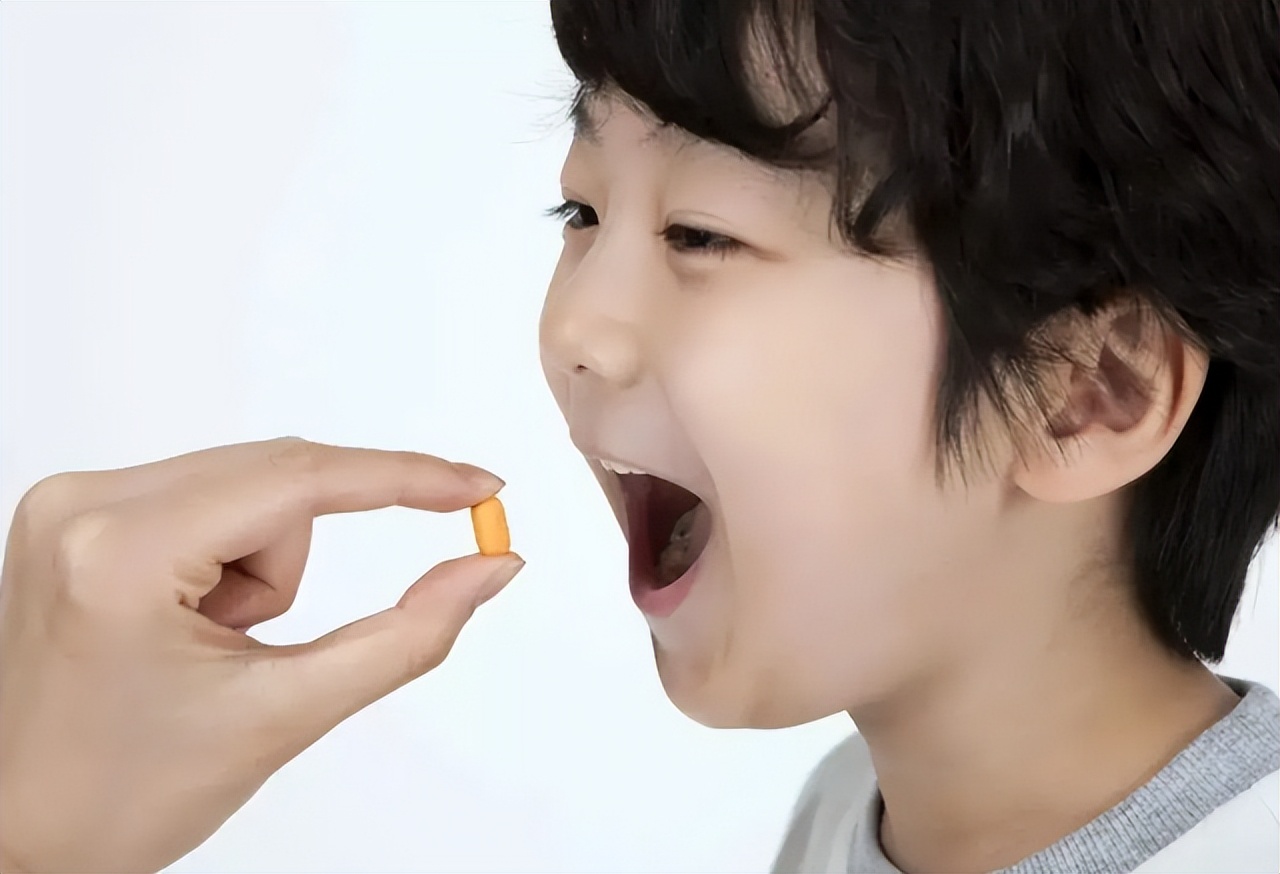 用药不当毁一生?最新儿童用药黑名单:尽量别再喂孩子吃这些药了