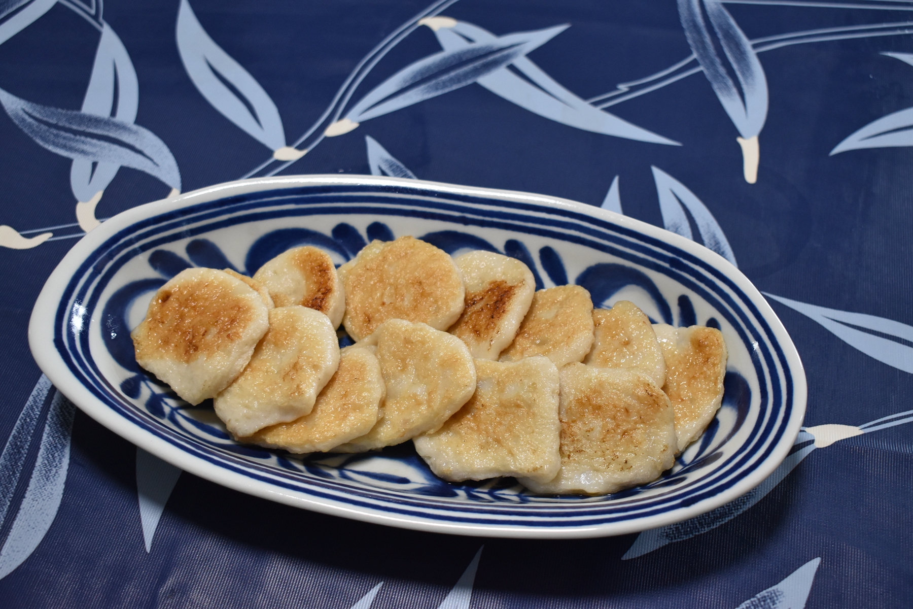 在家吃烤鱼火锅，食材丰富简单省事，好吃又实惠，家人赞不绝口