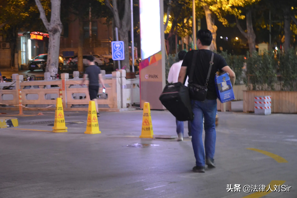 如何解决35岁的就业危机？或许考证是条出路