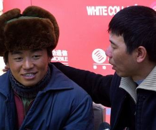 王宝强应该开个艺德培训班，能让明星塌方的“雷”他都完美化解过