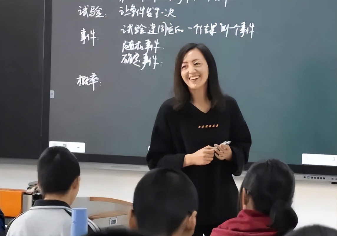 适合文科女生报考的几大专业，尤其是第五类，家长们强烈推荐