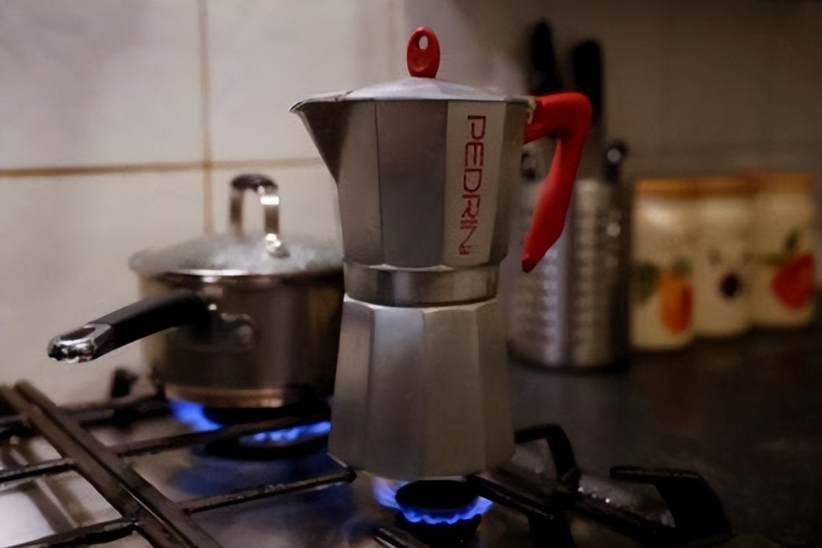 ͨӢͥ״һ2500ԪWIFIùص