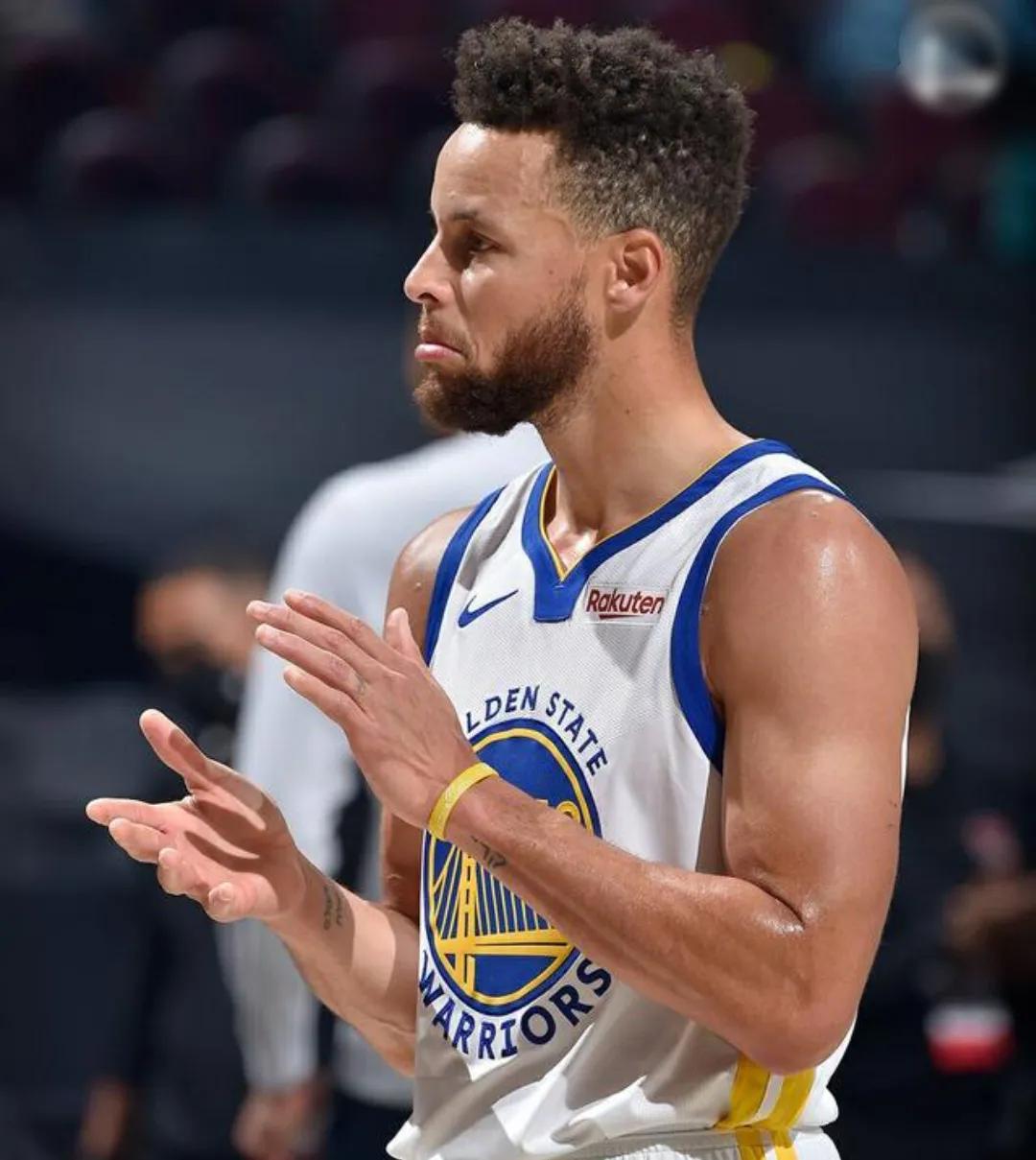 nba巨星为什么叫巨星(库里历史前十稳稳的?现已碾压杜兰特?