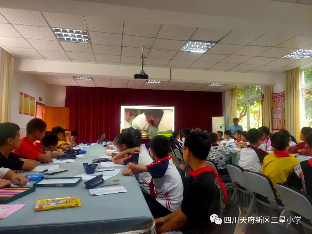 青春正当时 健康伴我行｜三星小学为六年级学生做心理讲座和辅导