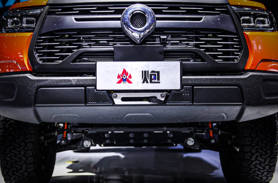 單排、短軸的越野利器 駕駛火炮是種什么體驗