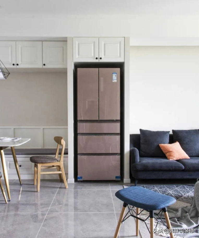 冰箱装在客厅