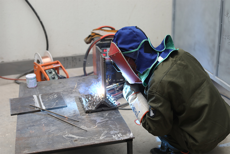 初中生学这些专业，毕业后月薪能过万，和你想象的不一样