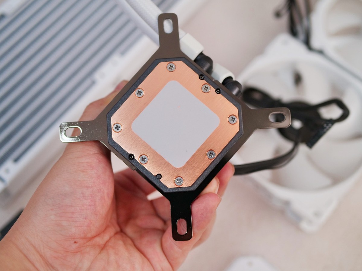 给女生配电脑？颜值是关键，附实惠配置清单，日后升级还能自己用