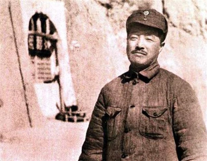 解放战争中，贺龙身在何处？为何他能位列十大元帅之中？