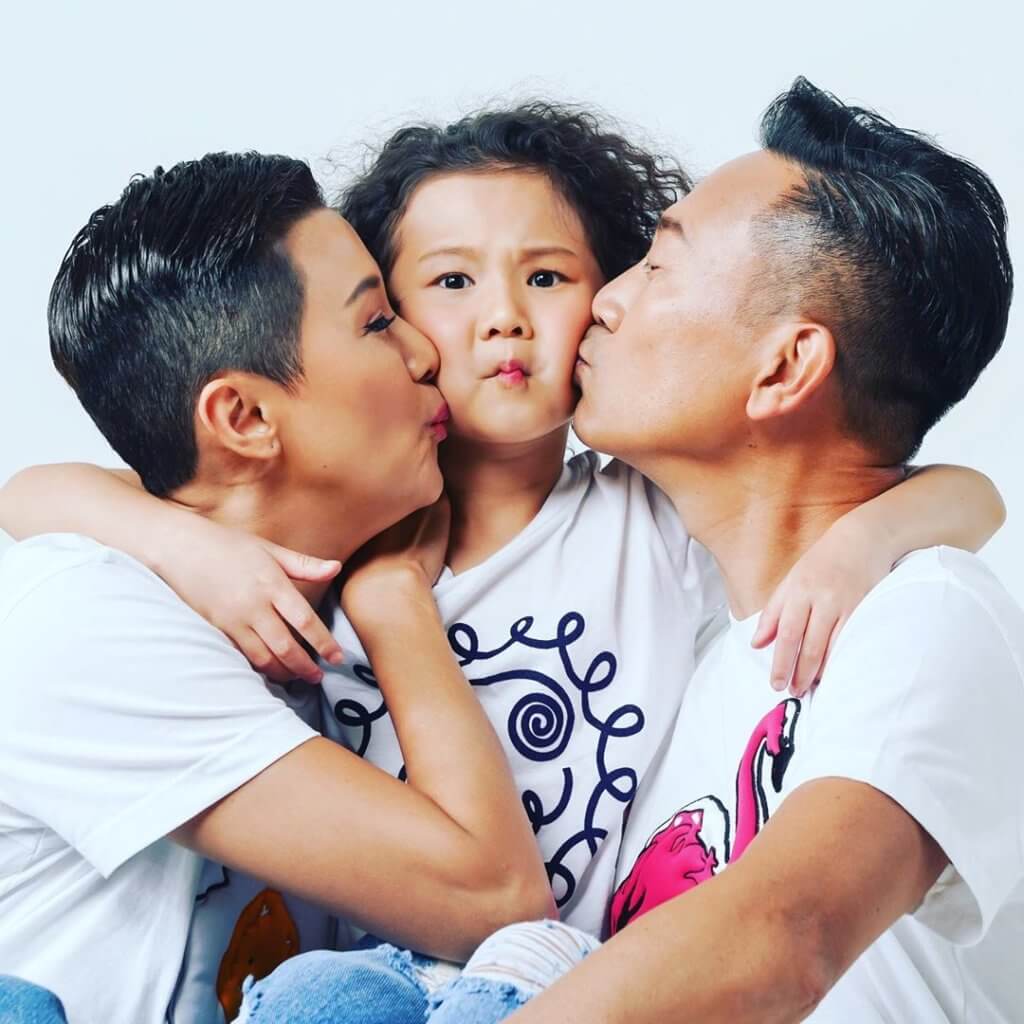 陈国邦妻子宣布携女移居泰国！花300万当地买豪宅，老公留港赚钱